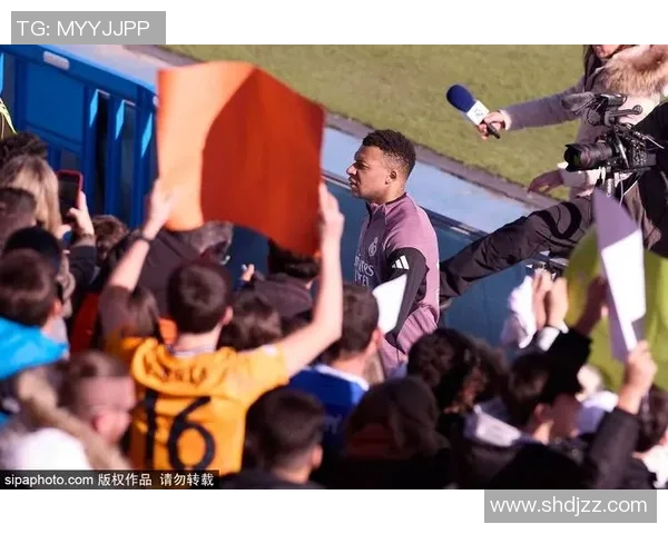 足球百炫带你领略全球足球盛宴尽享激情与荣耀的精彩瞬间